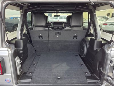 2020 Jeep Wrangler Unlimited Sahara Altitude