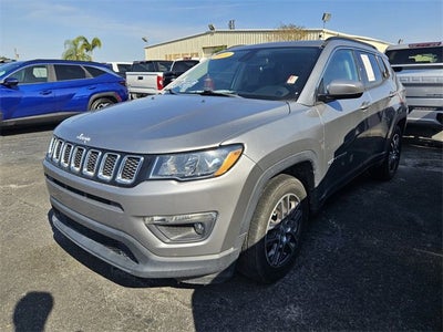 2020 Jeep Compass Latitude w/Sun/Wheel Pkg