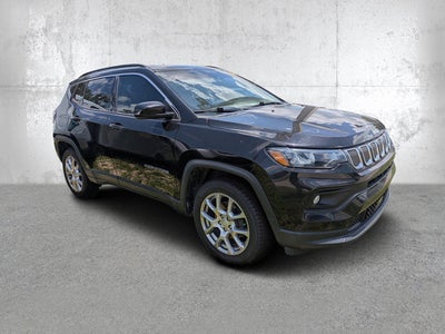2022 Jeep Compass Latitude Lux