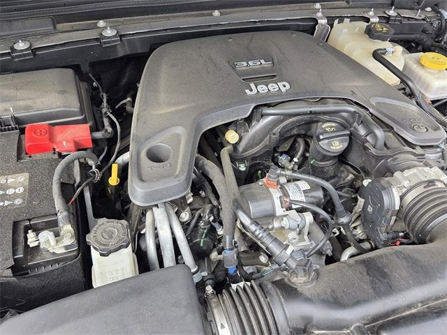 2020 Jeep Wrangler Unlimited Sahara Altitude