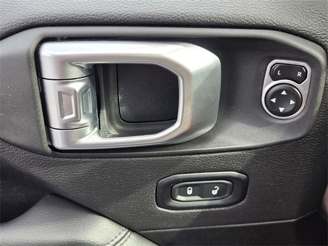 2020 Jeep Wrangler Unlimited Sahara Altitude