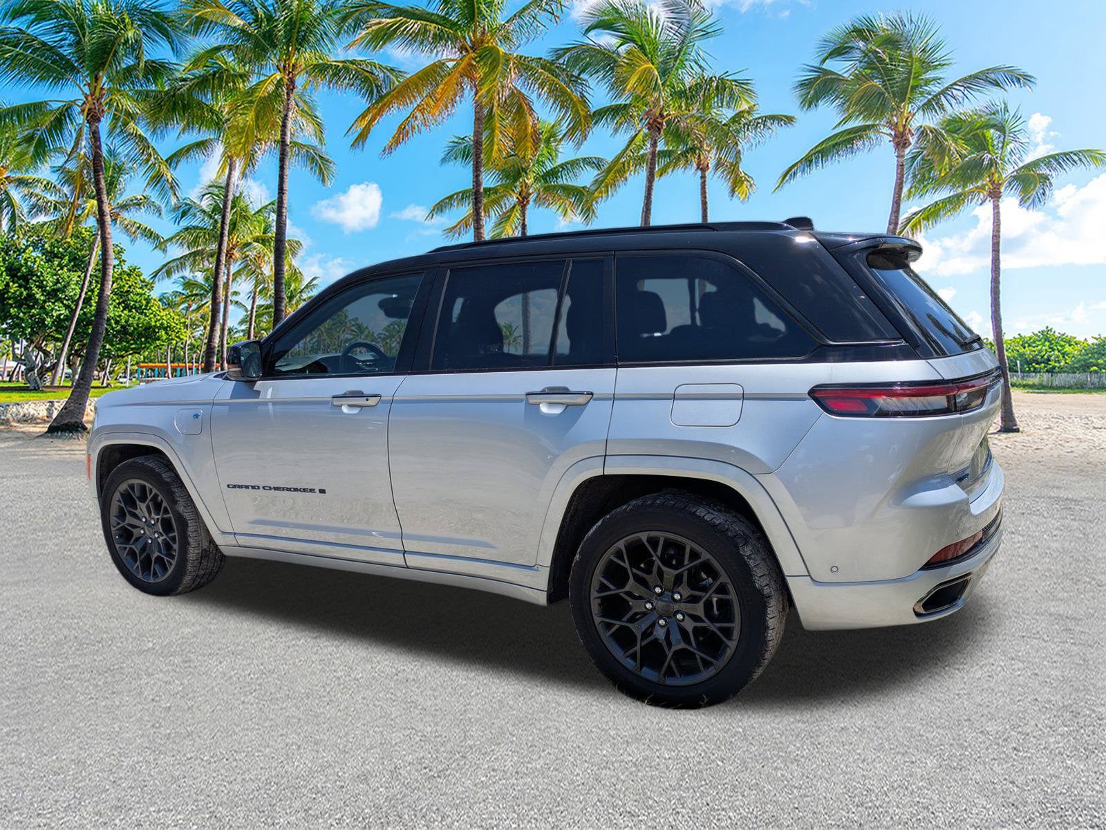 2024 Jeep Grand Cherokee 4xe Summit Reserve