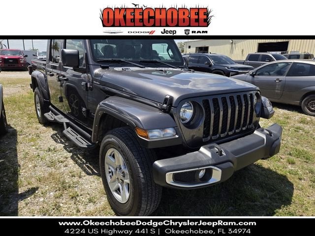2022 Jeep Gladiator Sport S