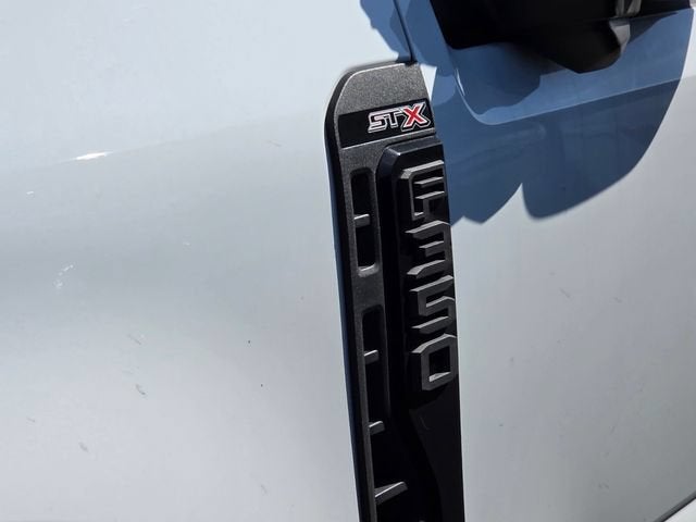 2025 Ford Super Duty F-350 SRW XL
