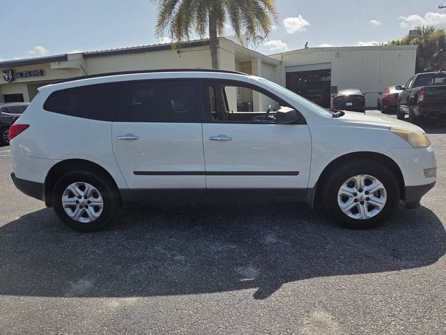 2011 Chevrolet Traverse LS