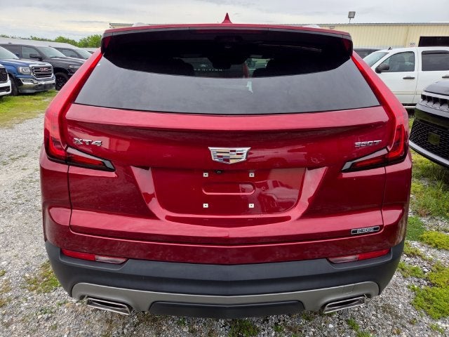 2022 Cadillac XT4 FWD Premium Luxury