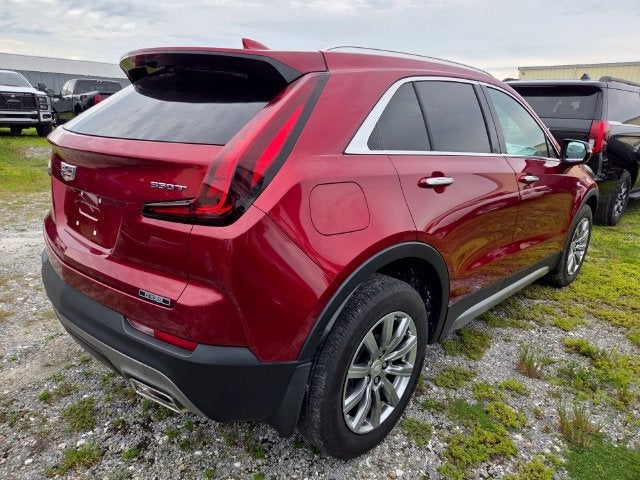 2022 Cadillac XT4 FWD Premium Luxury