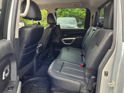 2017 Nissan Titan SL