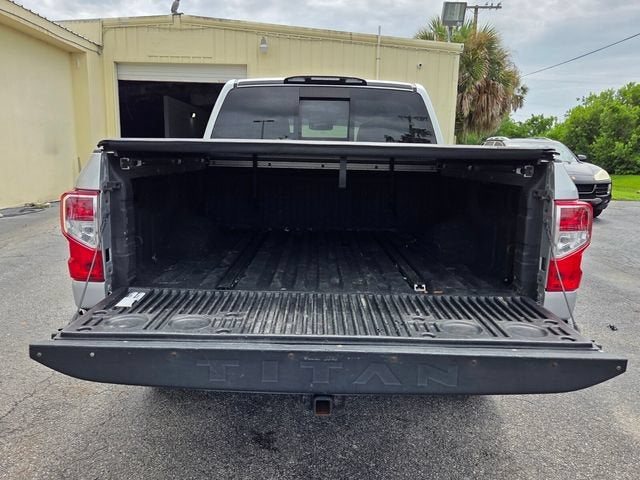 2017 Nissan Titan SL