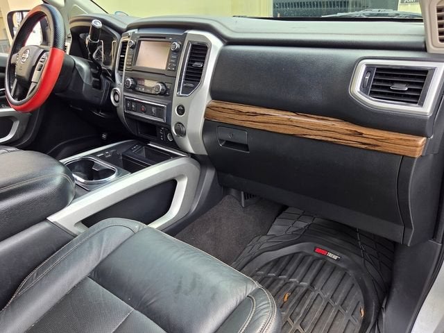 2017 Nissan Titan SL