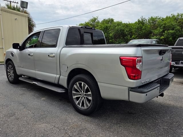 2017 Nissan Titan SL