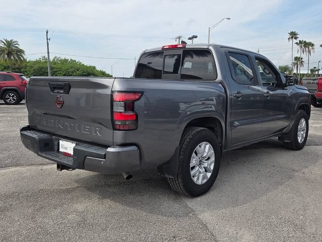 2022 Nissan Frontier SV
