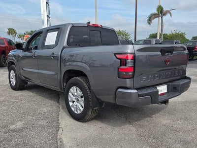 2022 Nissan Frontier SV