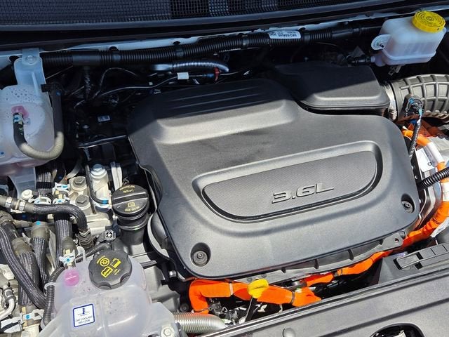 2024 Chrysler Pacifica Hybrid S Appearance Pkg