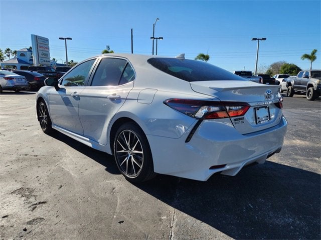 2024 Toyota Camry SE