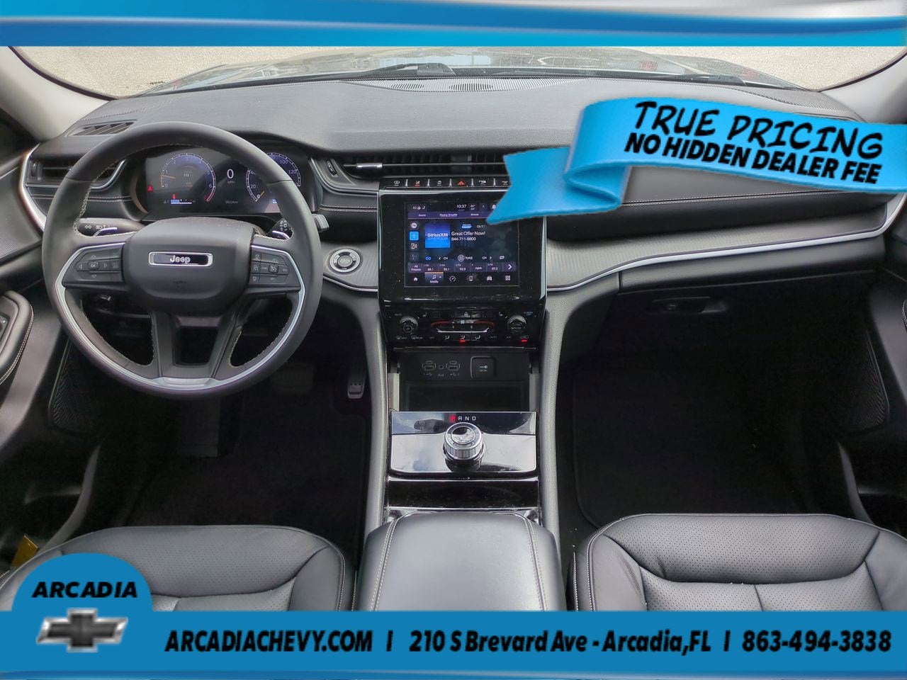 2023 Jeep Grand Cherokee Laredo 4x2