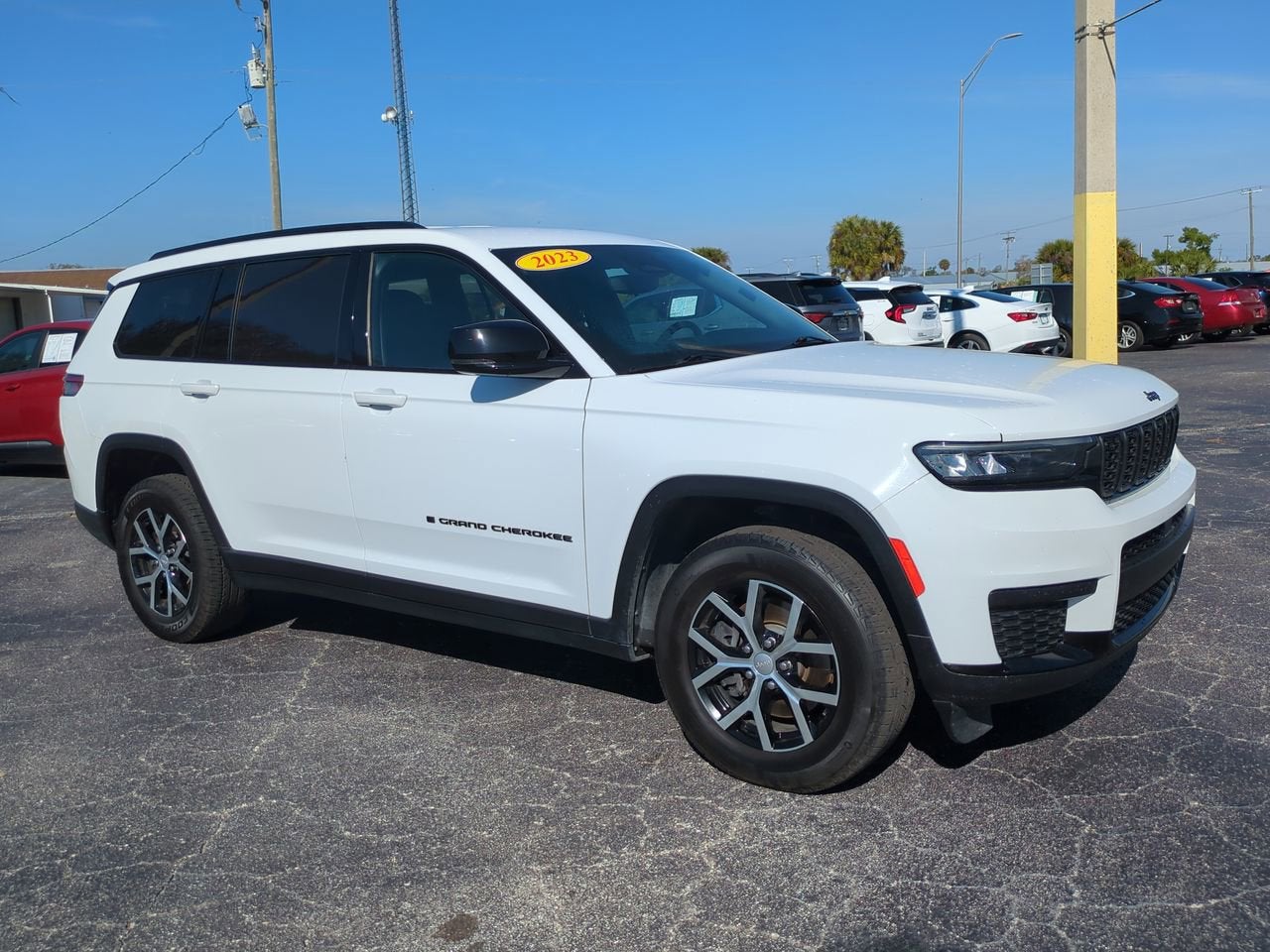 2023 Jeep Grand Cherokee L Altitude 4x2