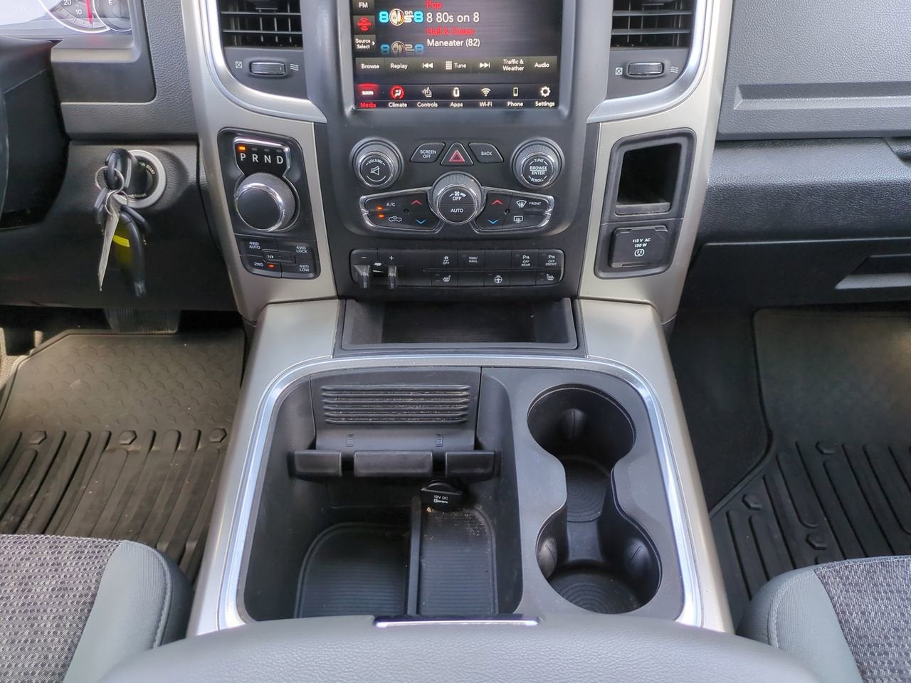 2018 RAM 1500 Big Horn Crew Cab 4x4 5'7" Box