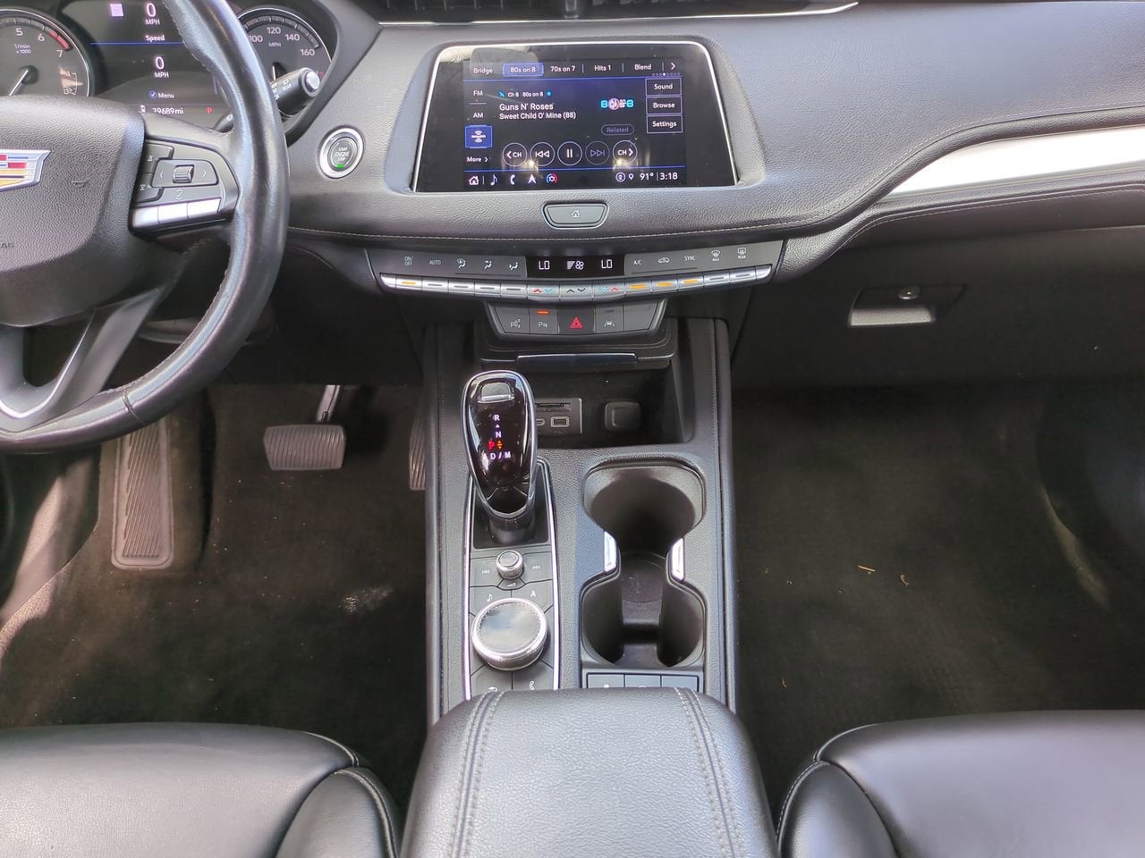 2022 Cadillac XT4 Premium Luxury