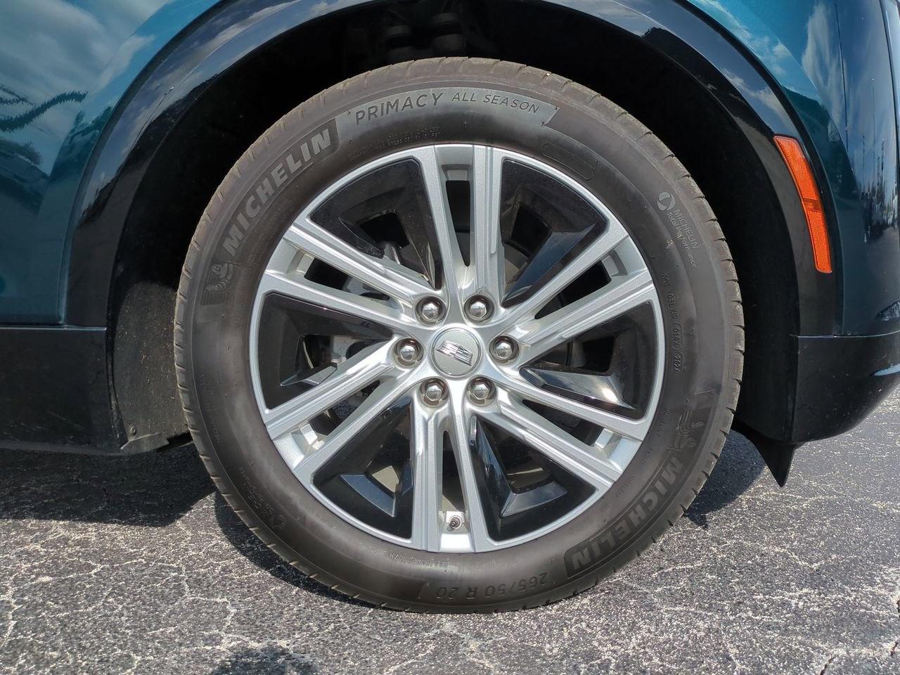 2024 Cadillac LYRIQ Tech