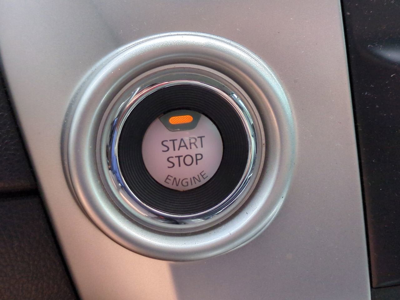 2017 Nissan TITAN SL