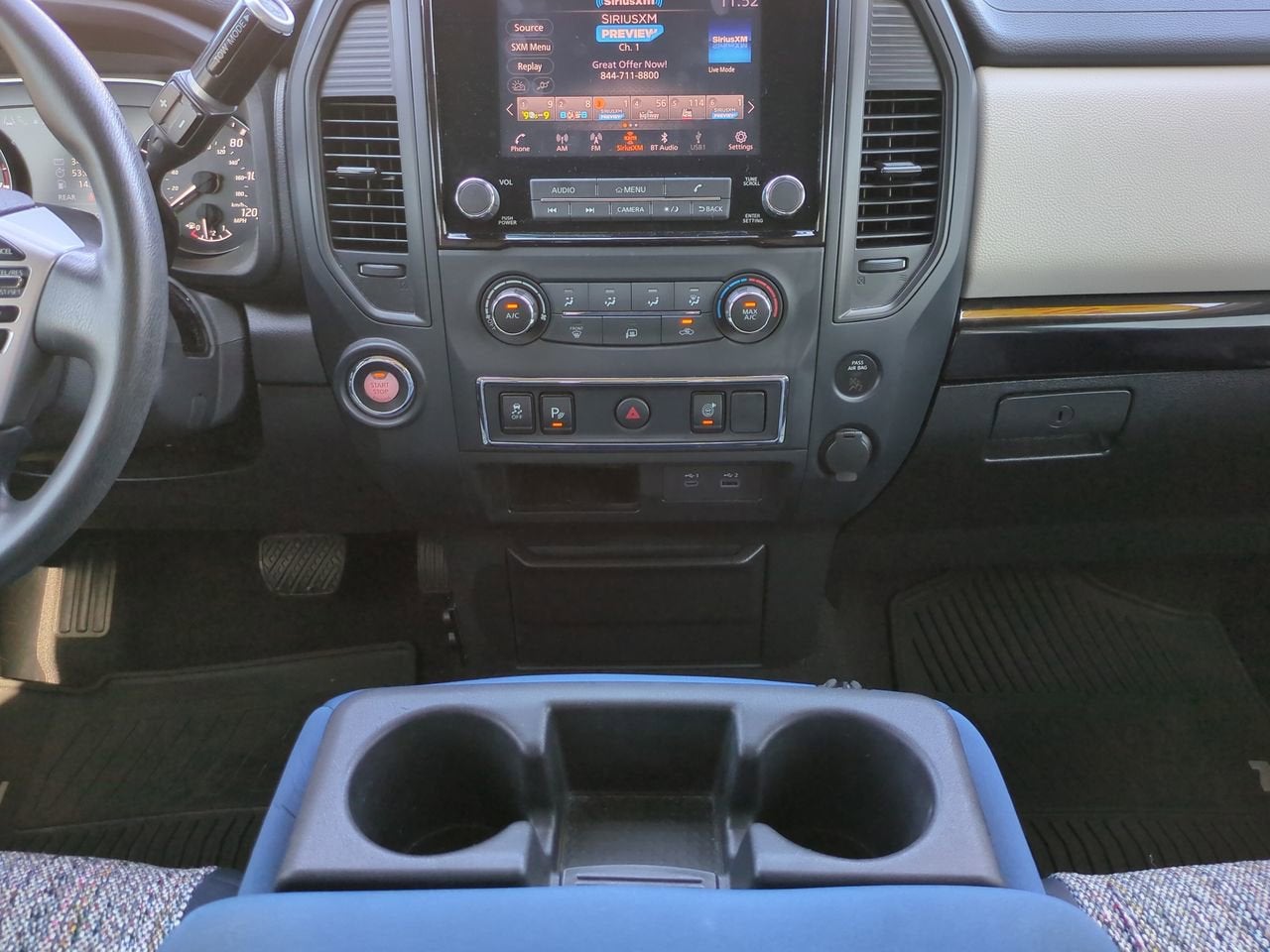 2023 Nissan TITAN Crew Cab SV 4x2