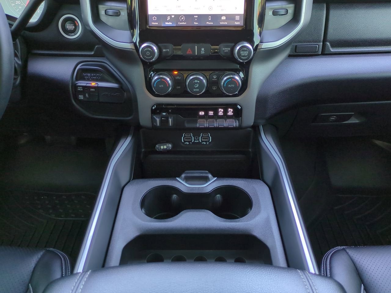 2024 RAM 3500 Big Horn Crew Cab 4x4 8' Box