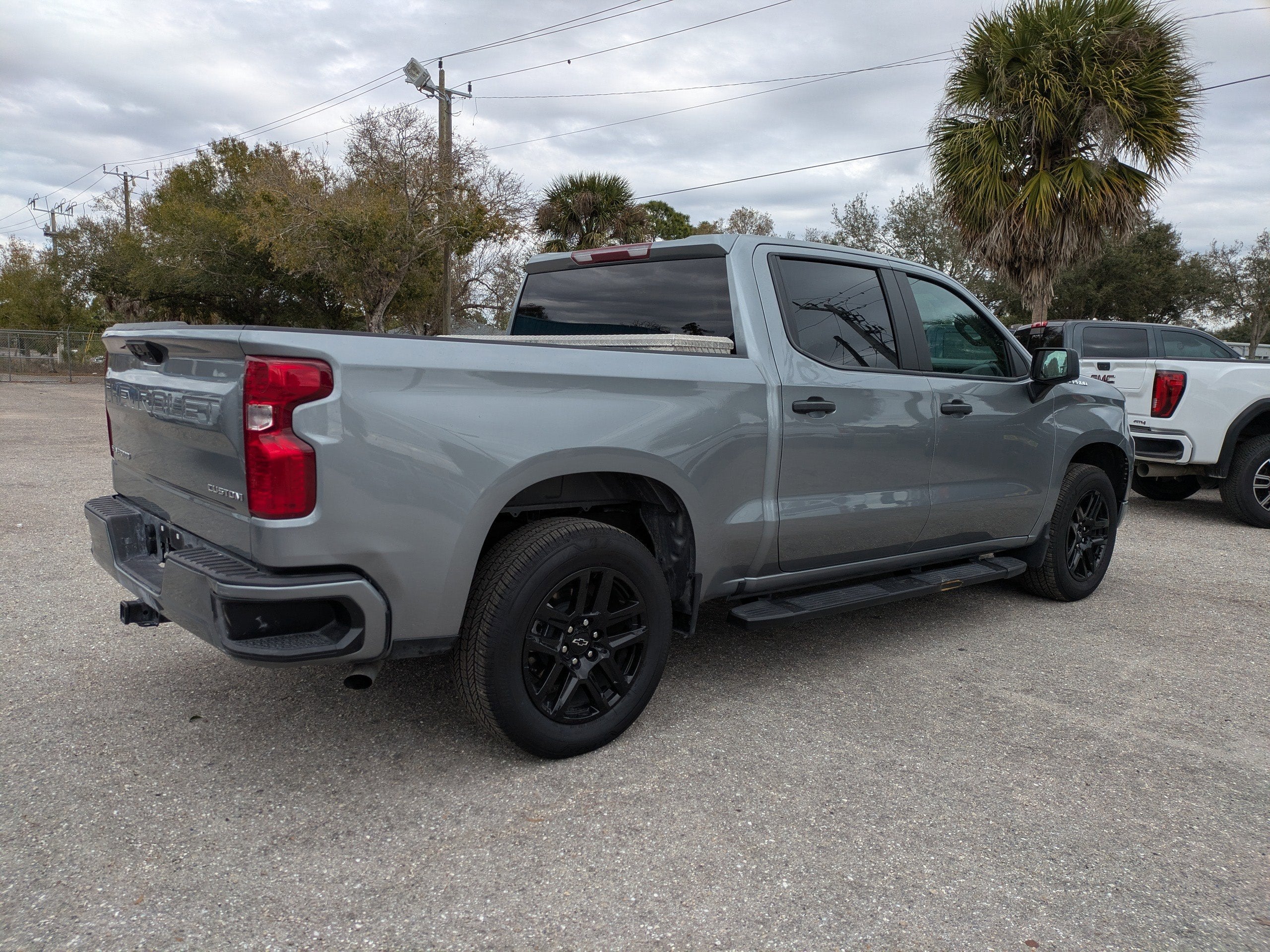 2025 Chevrolet Silverado 1500 Custom