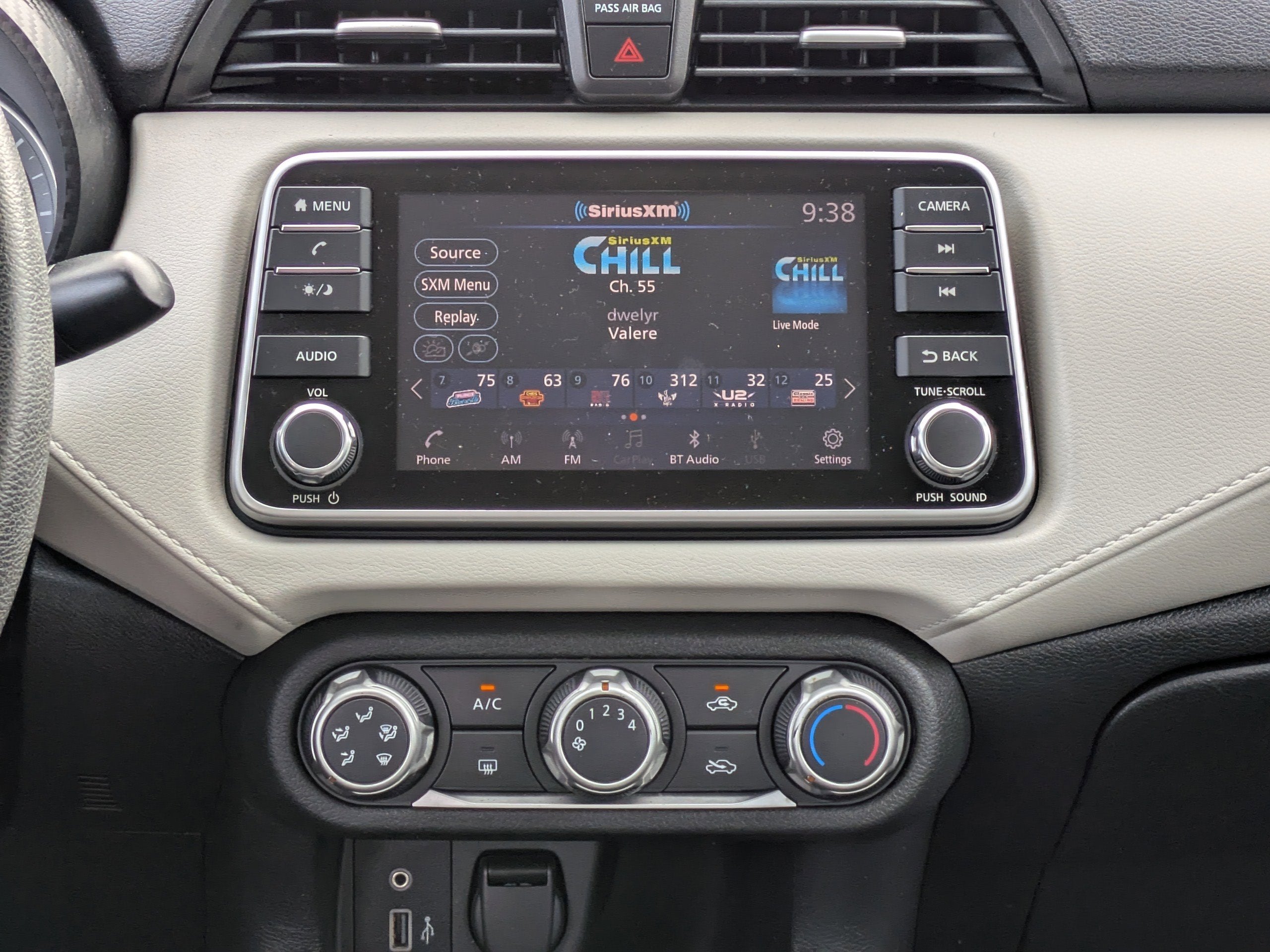 2021 Nissan Versa SV Xtronic CVT