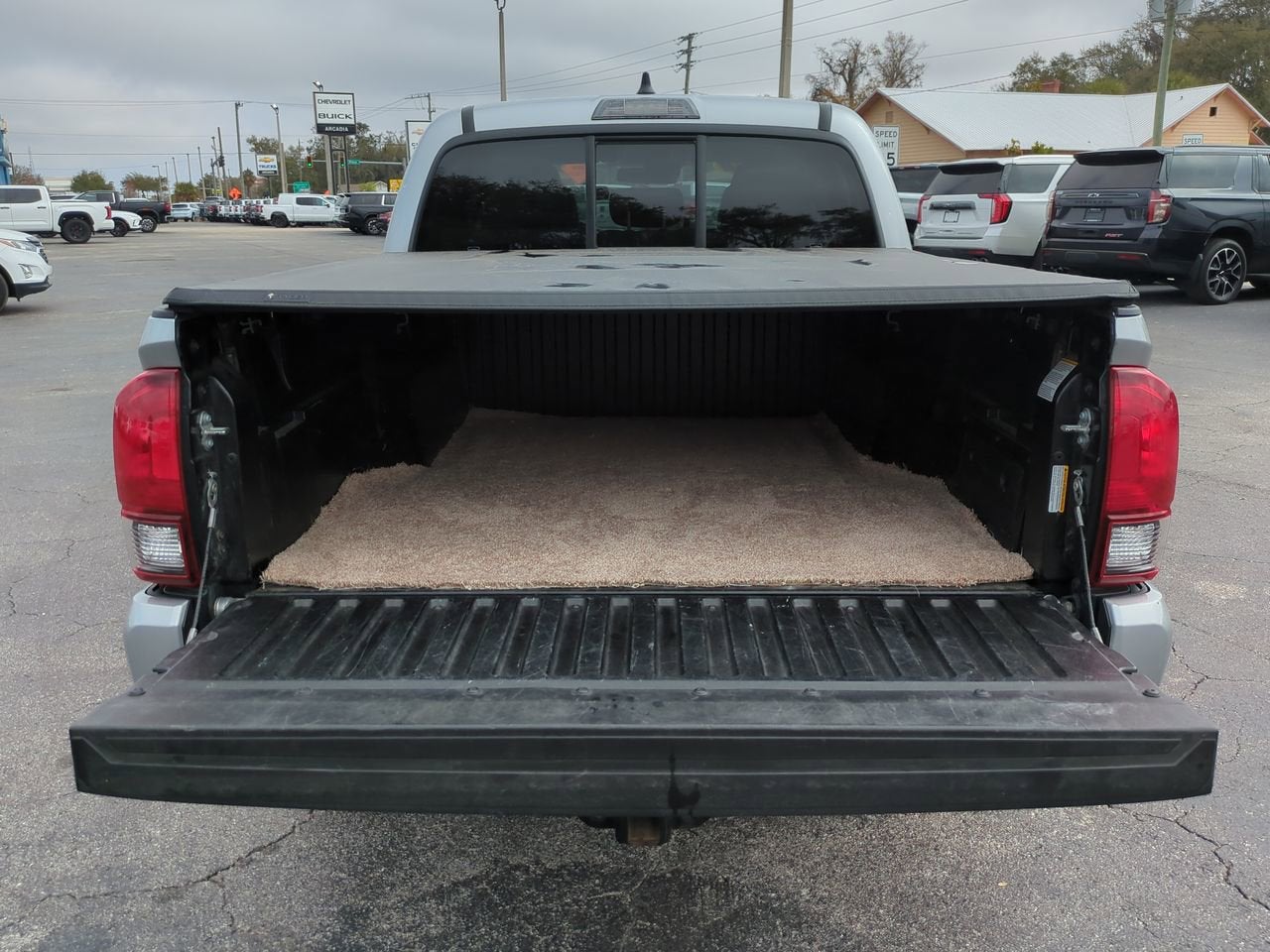2022 Toyota Tacoma SR V6