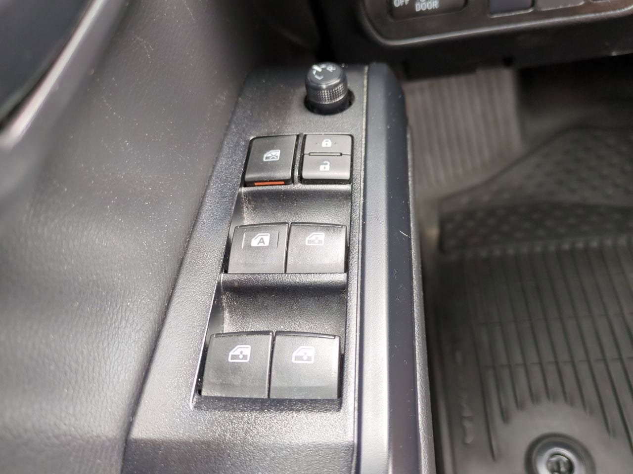 2022 Toyota Tacoma SR V6