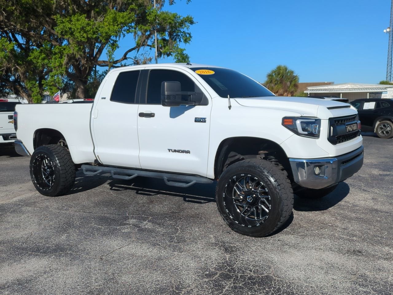 2016 Toyota Tundra SR5 5.7L V8