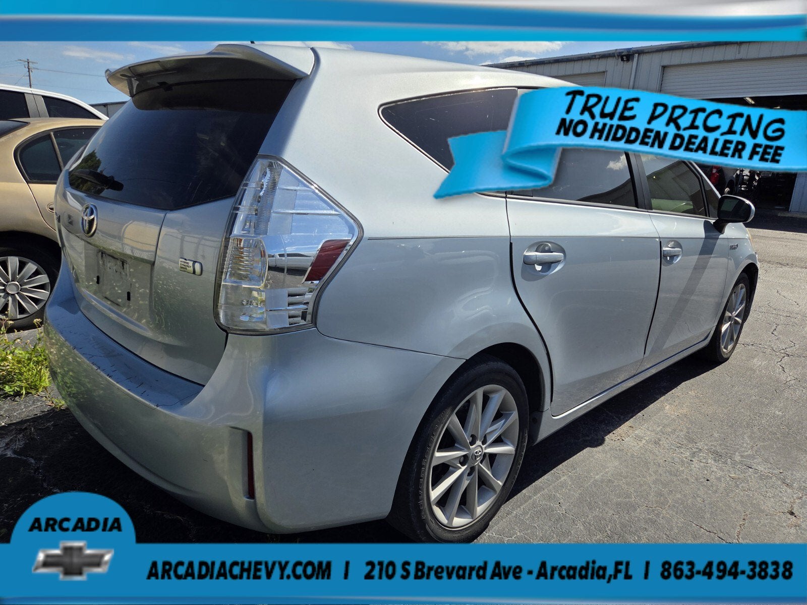2013 Toyota Prius v Five