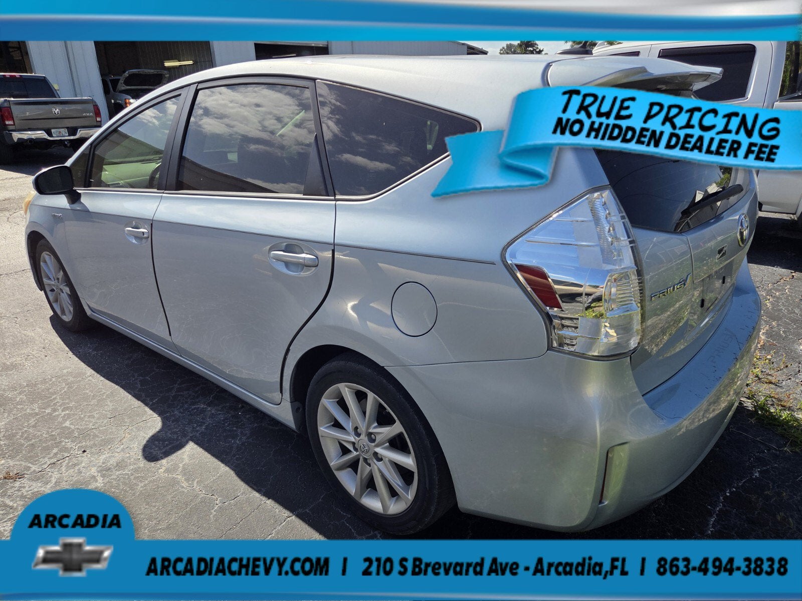 2013 Toyota Prius v Five